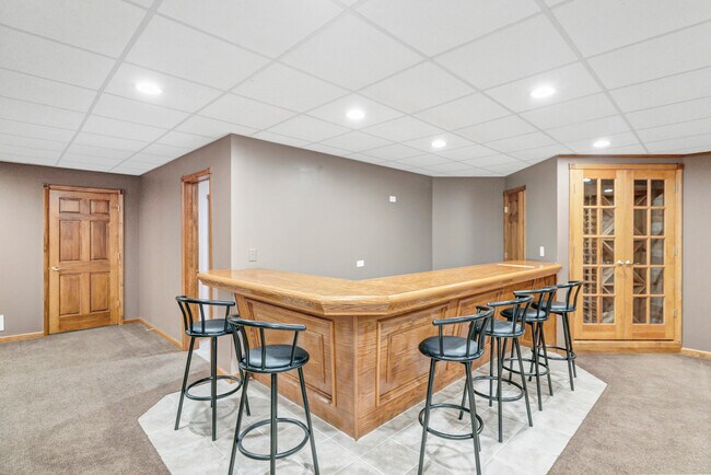 Building Photo - 4N550 School Rd