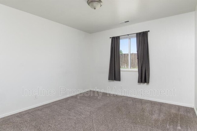 Building Photo - 624 S 500 W
