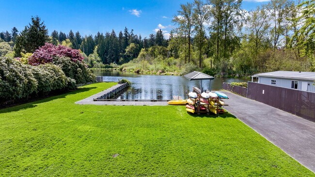 Building Photo - Sammamish River Apartments