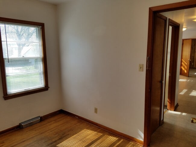 Building Photo - 2209 Franklin St