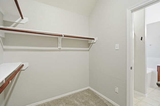 Building Photo - 2506 Barton Springs St