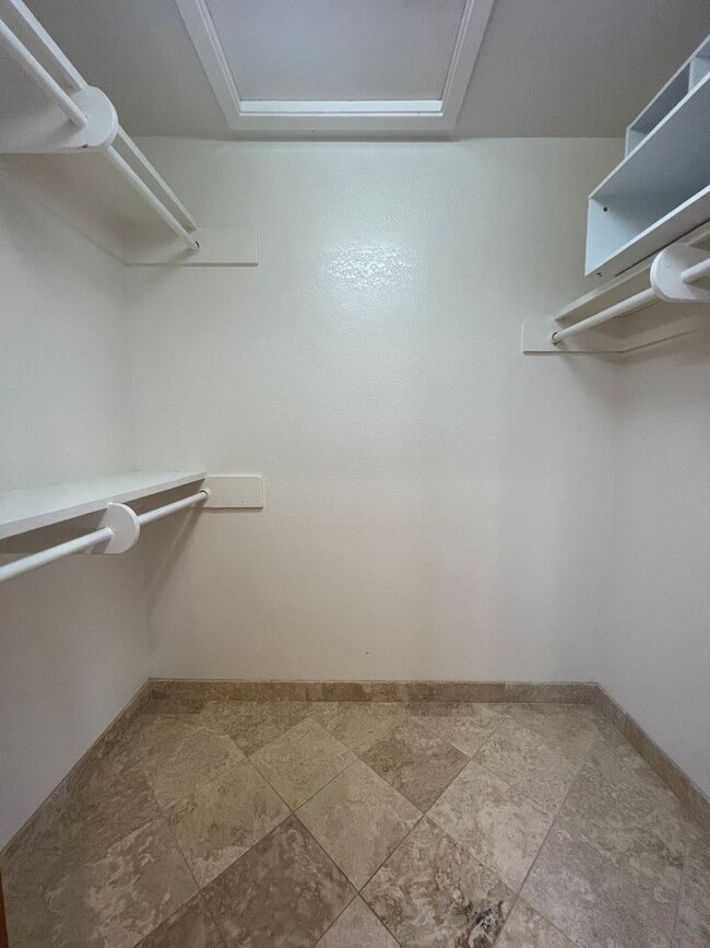 Building Photo - 3/2.5/2 Charming home in Minden!
