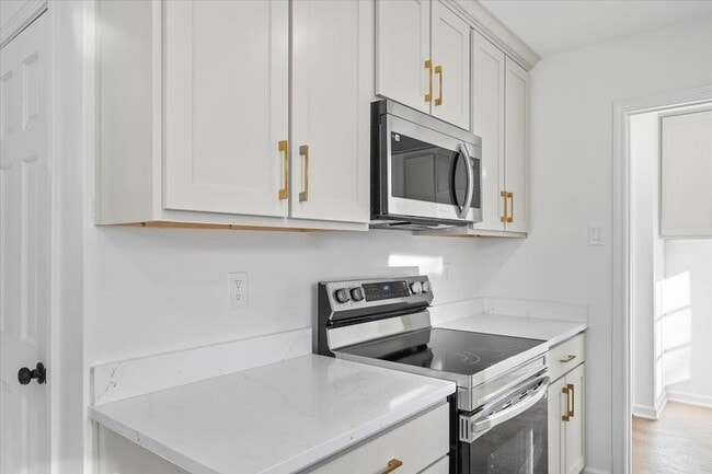 Building Photo - 1676 Miller Farms Rd