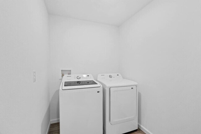 Building Photo - 13097 Scottville St