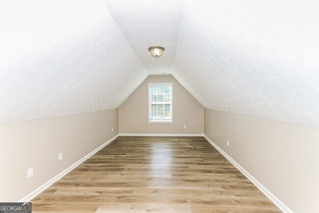 Building Photo - 170 Charleston Pl