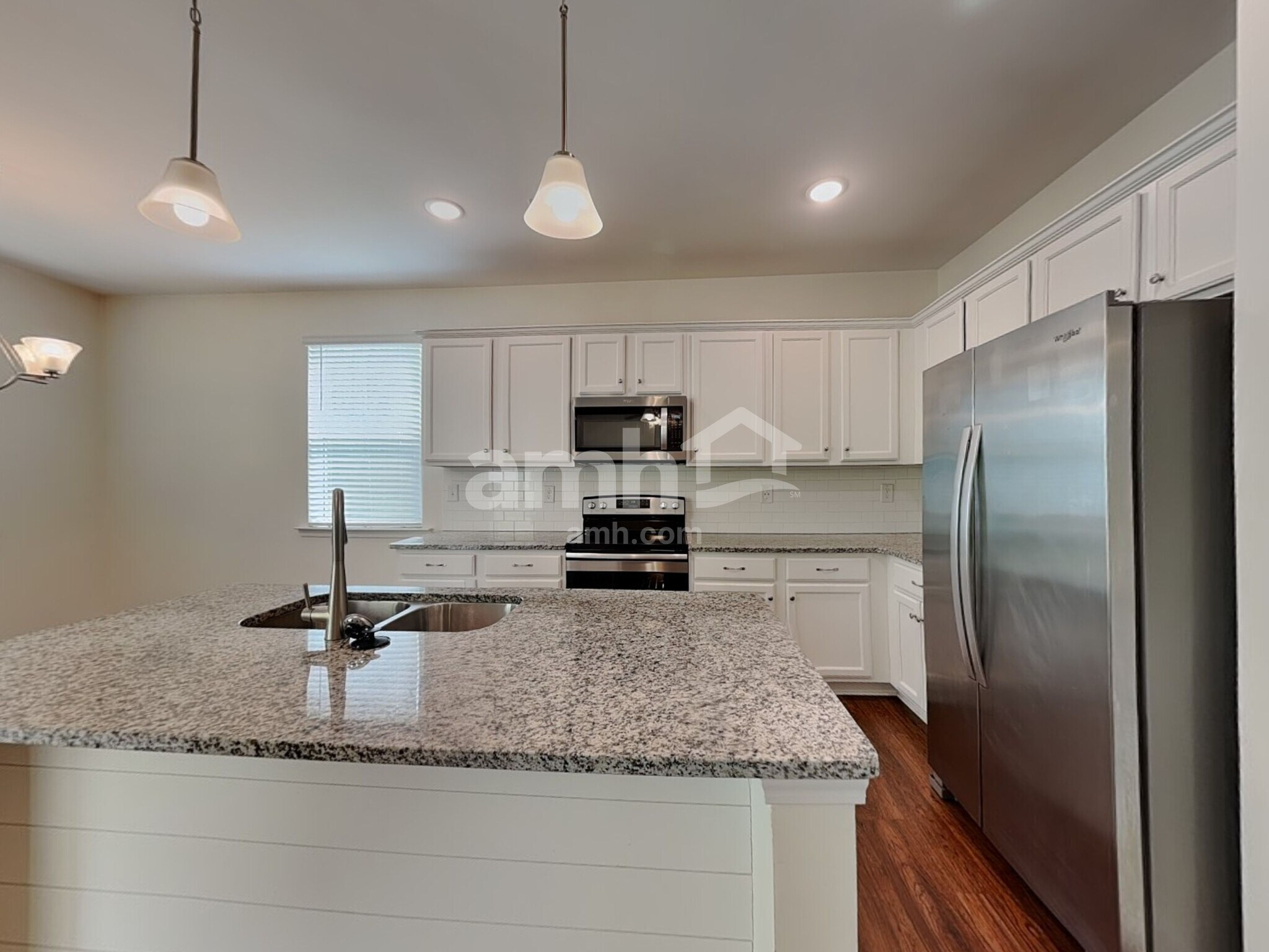 Building Photo - 1221 Bordeau Way