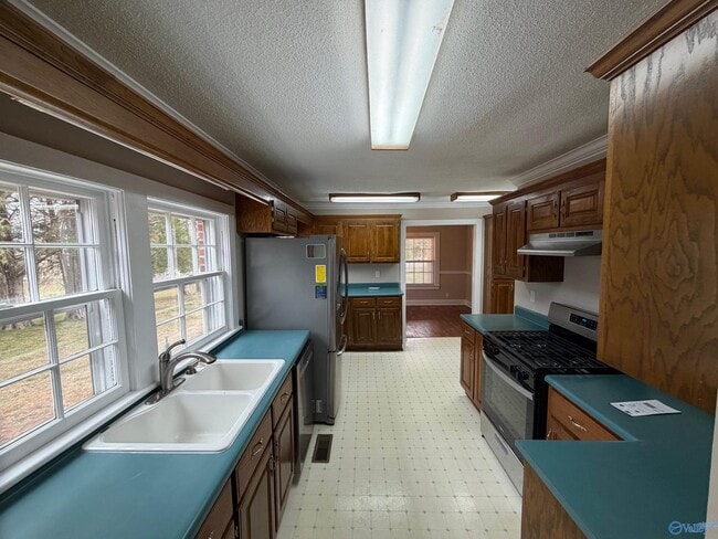 Building Photo - 16519 Market St