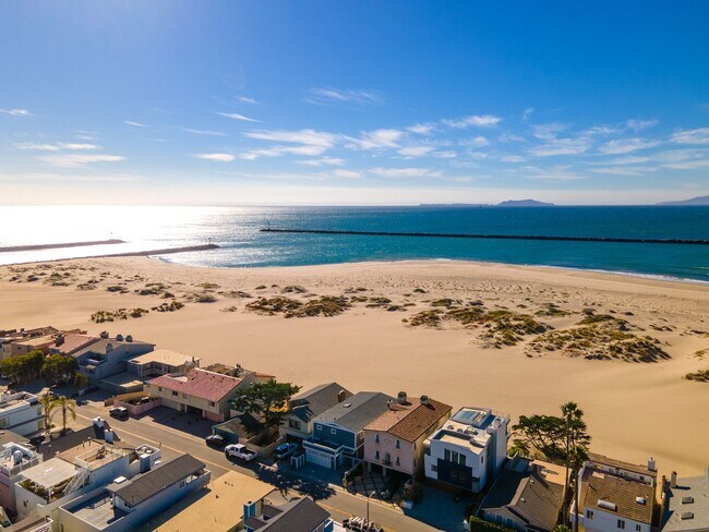 Building Photo - 3321O- Deja Blue | Hollywood Beach Oceanfront| FURNISHED