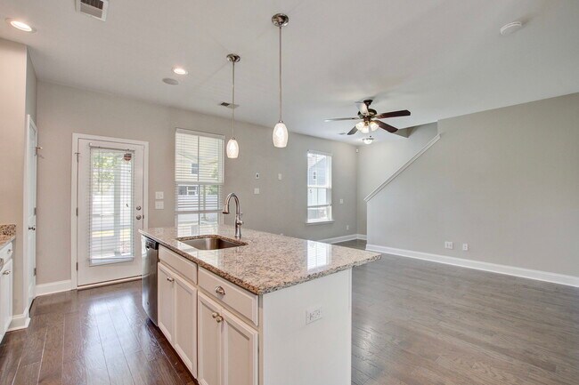 Building Photo - 135 Fulmar Pl