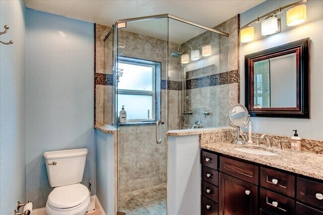 Building Photo - 848 Bucksaw Pl