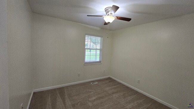 Building Photo - 315 Westfield Dr