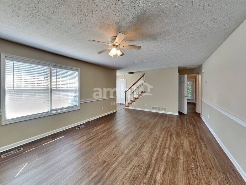 Building Photo - 114 Bridgewood Dr