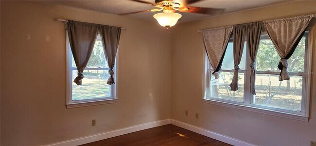 Building Photo - 1708 E Wheeler Rd