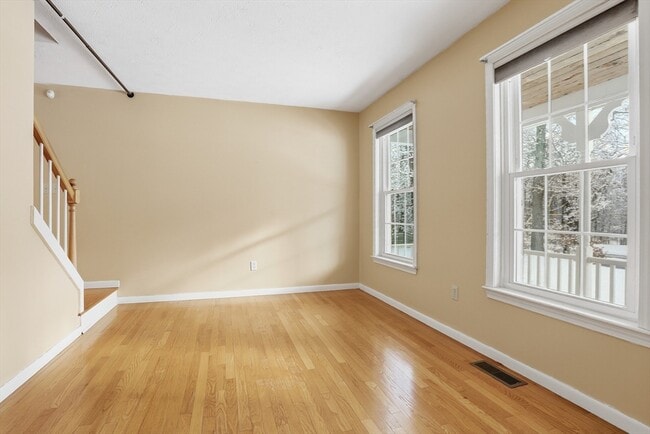 Building Photo - 1 Ernies Dr