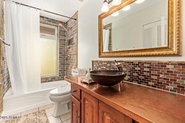 Building Photo - 8201 E Montebello Ave