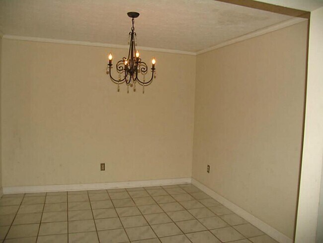 Building Photo - 906 Parkaire Crossing