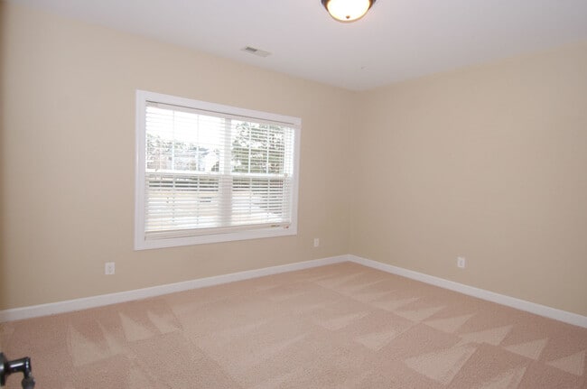 Bedroom 3 - 4832 Millens Bay Ct