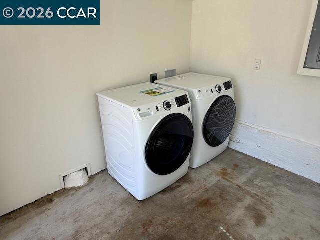 Building Photo - 1500 Carmel Dr