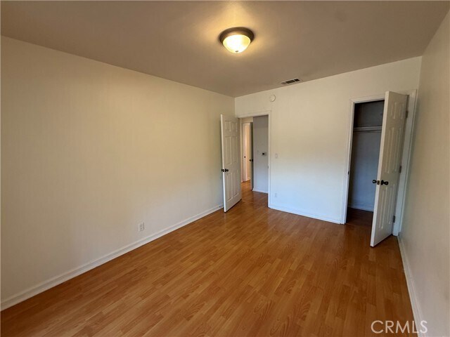 Building Photo - 1317 W Alameda Ave