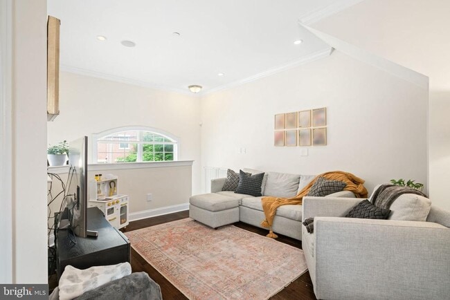 Building Photo - 1001 N 3rd St