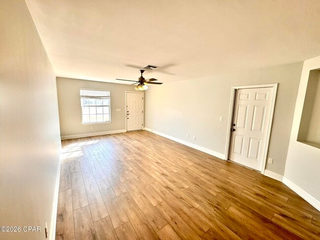 Building Photo - 3124 Meadow St