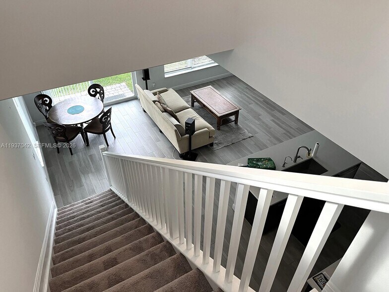 Building Photo - 4317 Lago Dr