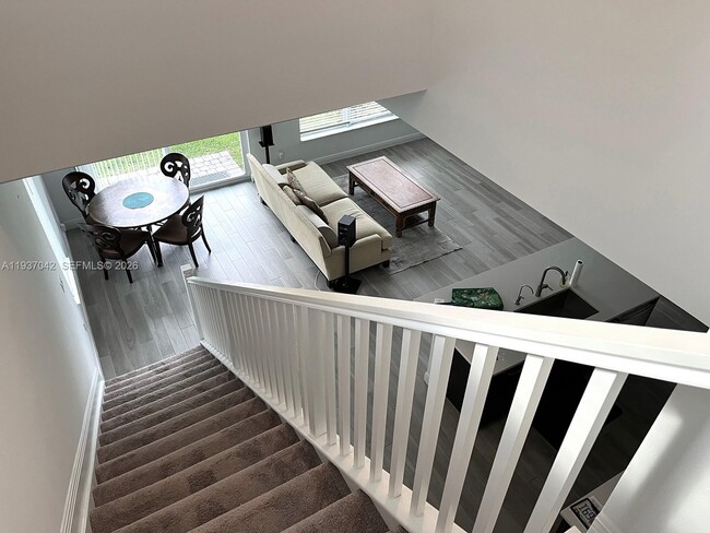 Building Photo - 4317 Lago Dr