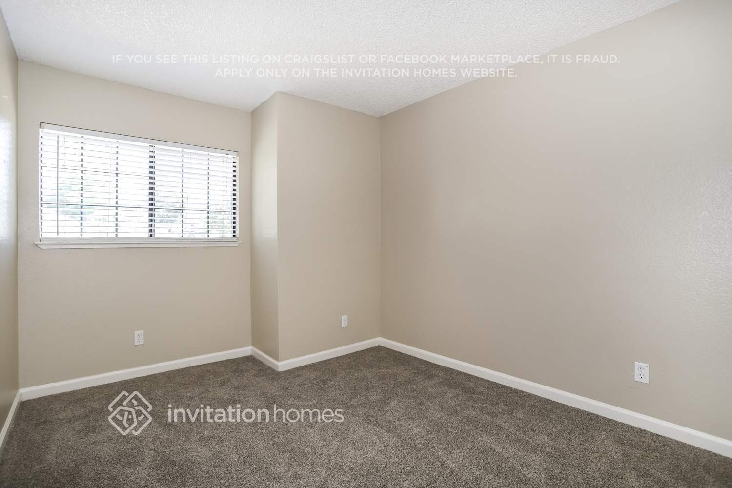 Building Photo - 3503 Del Sol Way