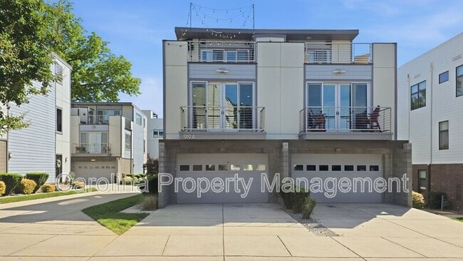 Building Photo - 919 Westbrook Dr