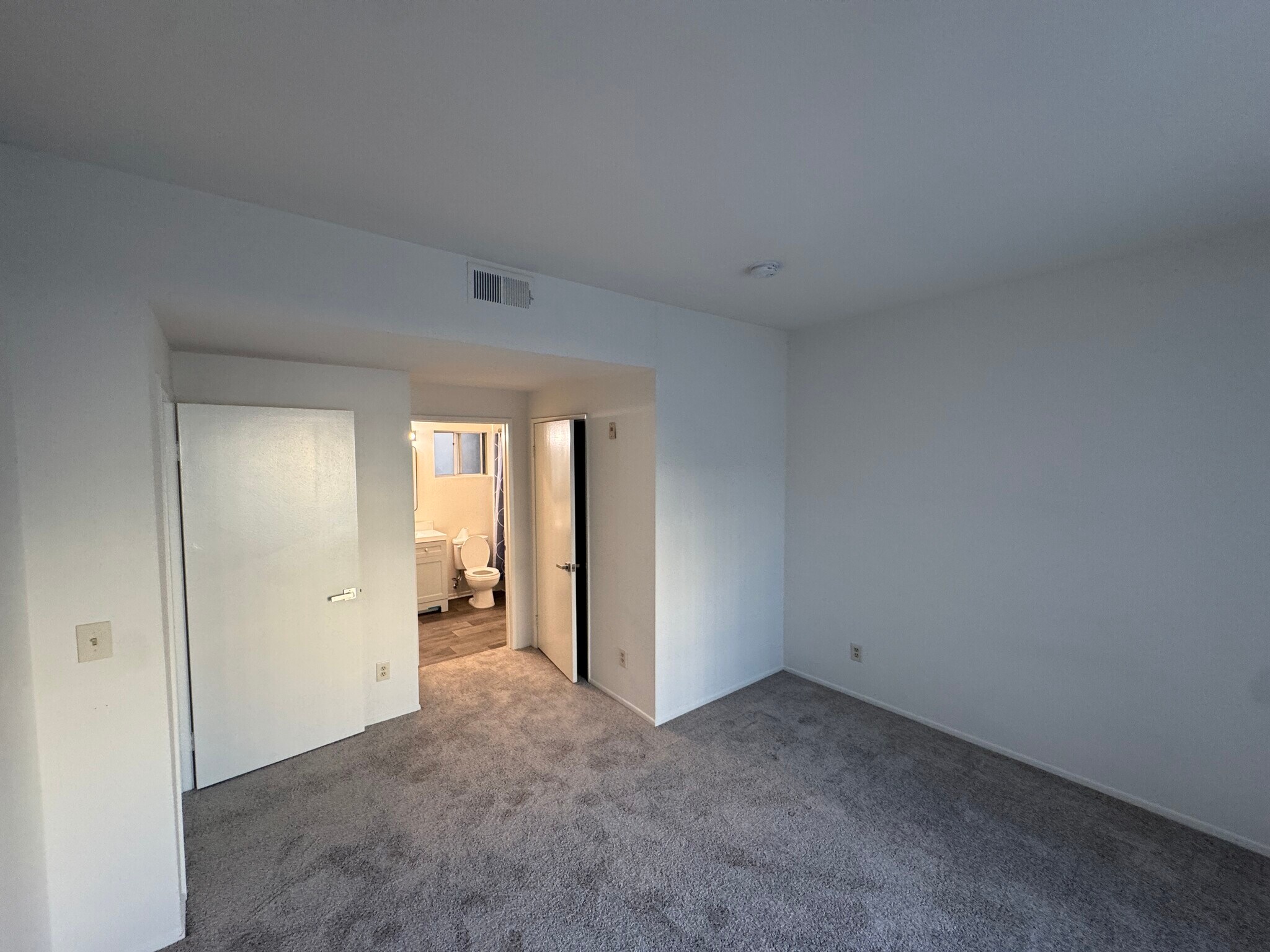 Building Photo - 4821 Sepulveda Blvd