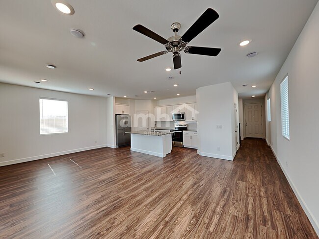 Building Photo - 9148 Crocker Pt Ct