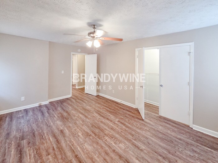 Building Photo - 112 Valerie Ct