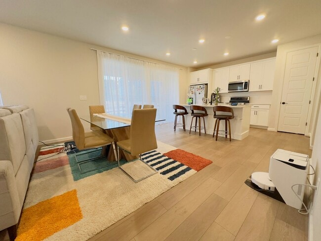 Building Photo - 6944 Hidden Cv Ct