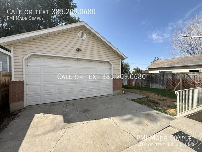 Building Photo - 1791 W Garden Dr