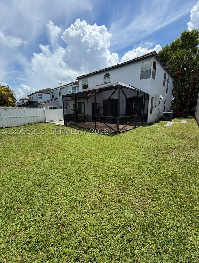 Building Photo - 110 NW 117th Ave