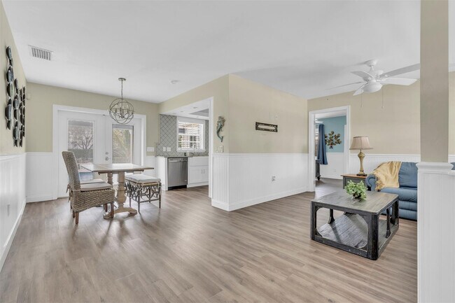 Building Photo - 9860 NW 3rd St