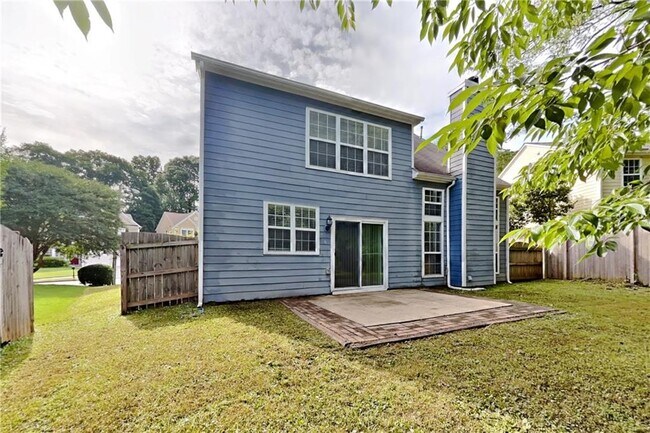 Building Photo - 596 Lullingstone Dr SE