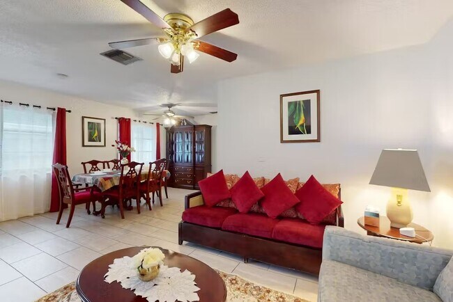 Primary Photo - 4013 Audubon Dr