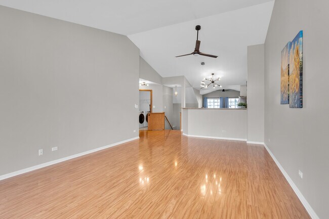 Building Photo - 239 Camel Bend Ct