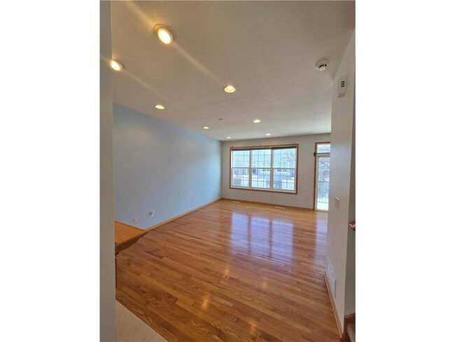 Building Photo - 15842 Frisian Ln