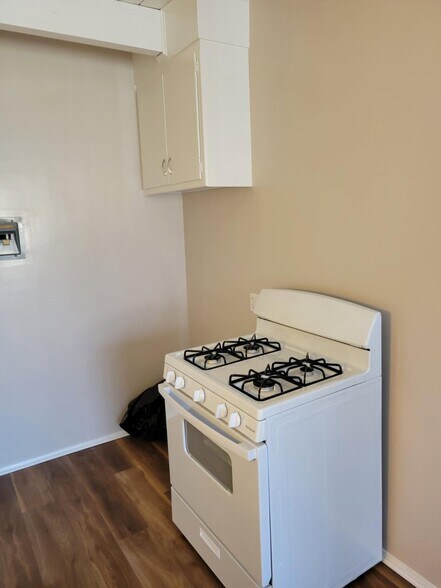 Building Photo - 244 Garnet Way