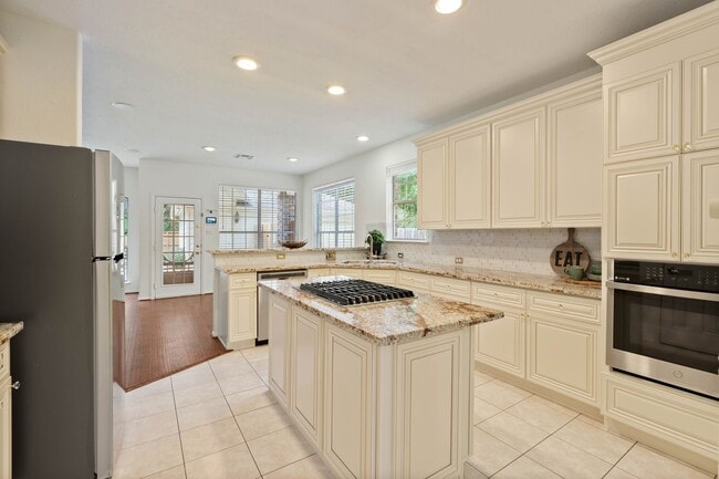 Building Photo - 122 N Westwinds Cir