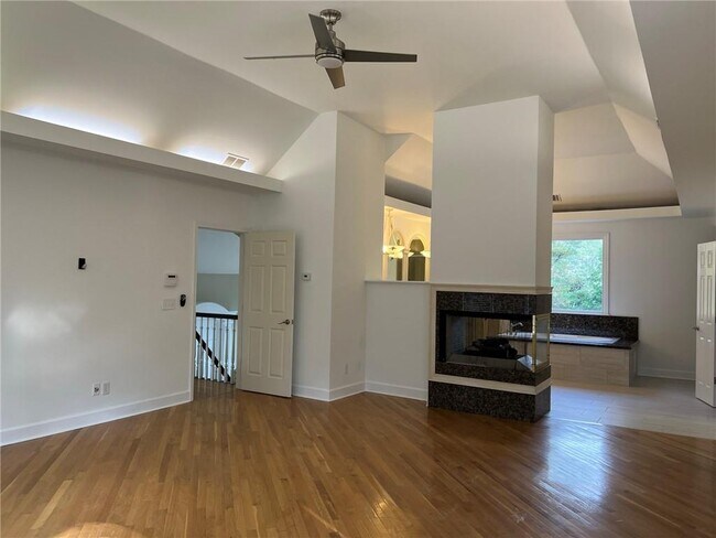 Building Photo - 4510 Chattahoochee Plantation Dr SE