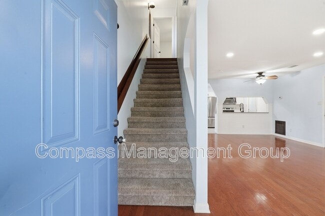 Building Photo - 7668 Chatham Cir NW