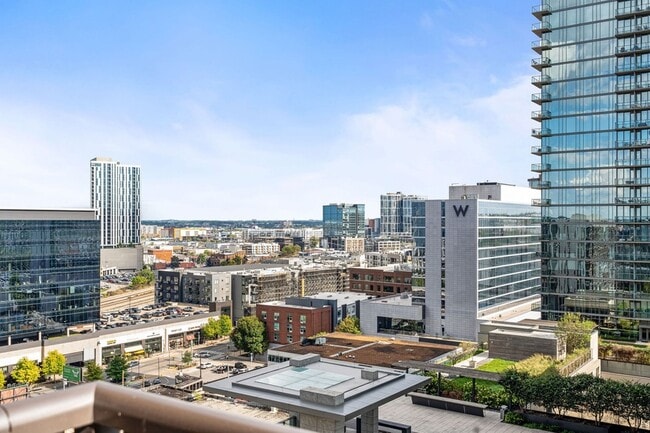 Building Photo - 1212 Demonbreun St