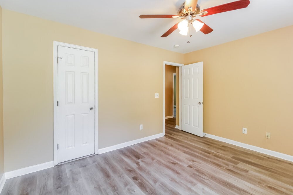 Building Photo - 4020 Mountainridge Dr