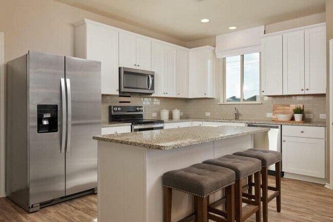 Building Photo - 457 Bedford Falls Ln