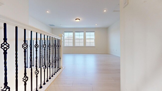 Building Photo - 4BR/ 4.5BA Beautiful Home In Eagles Landing  **$1000 OFF First Full Month**