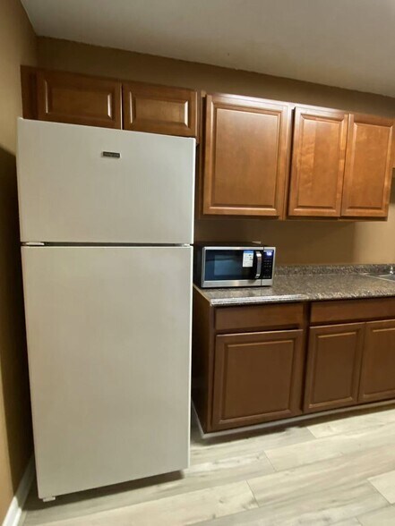Building Photo - 5002 Blue Spruce Cir