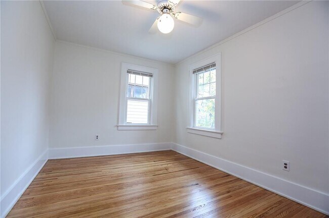 Building Photo - 516 Cedarwood Terrace
